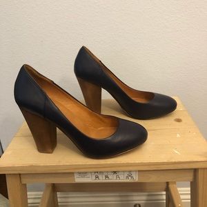 Madewell Leather Frankie Pumps 6.5 Navy blue